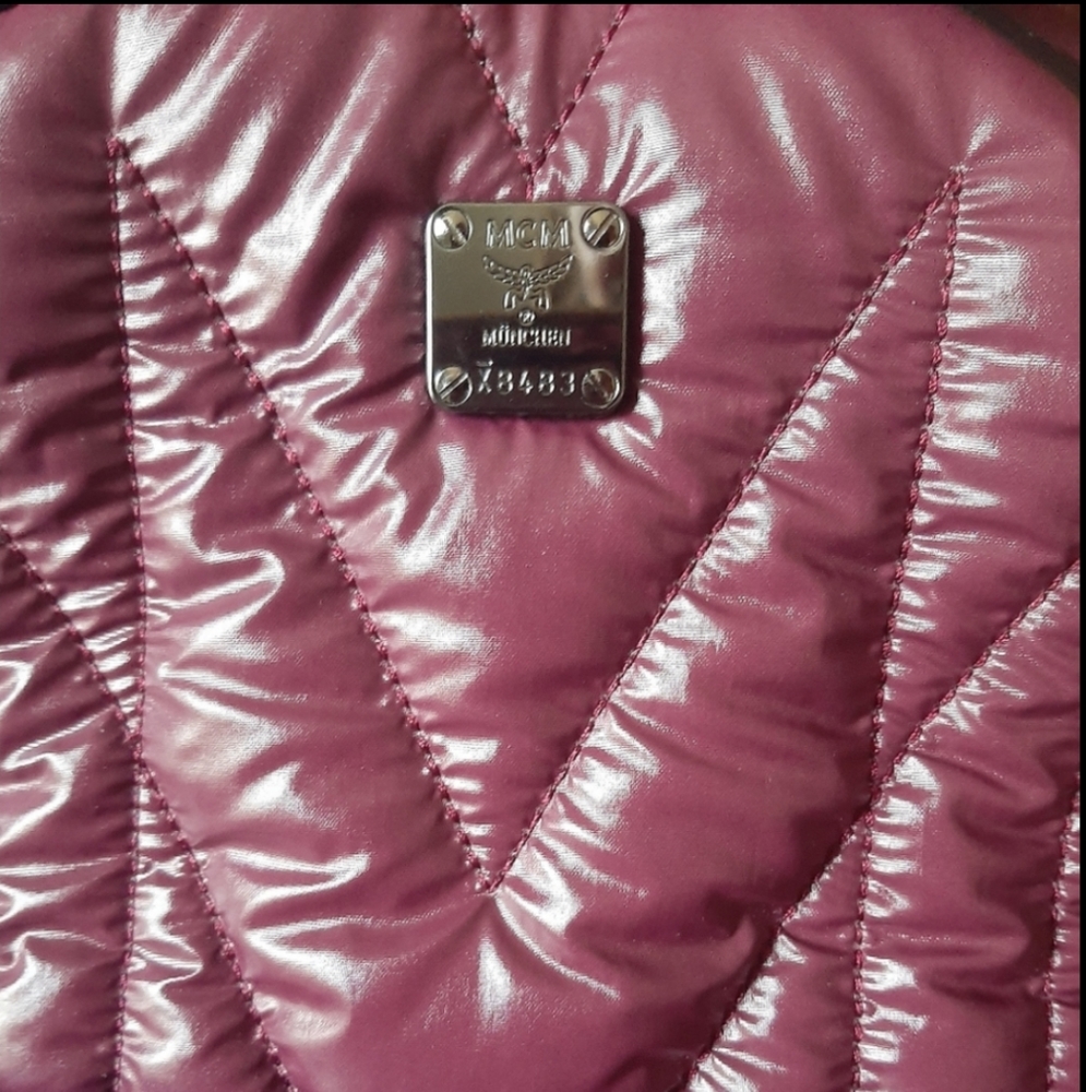 SOLD - MCM Stark Backpack - Authentic - Picture 6 of 13